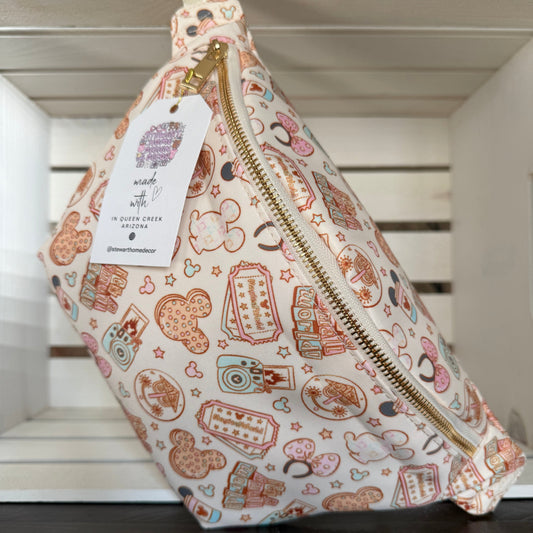 Small World Pastel Belt Bag – Whimsical Travel‑Ready Waist Pack