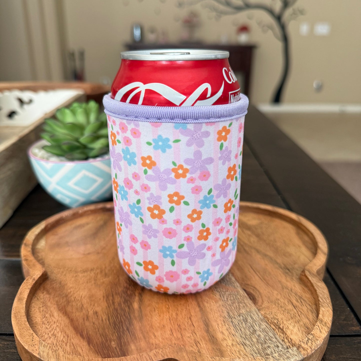 12oz Soda Can Sleeve with Floral Theme