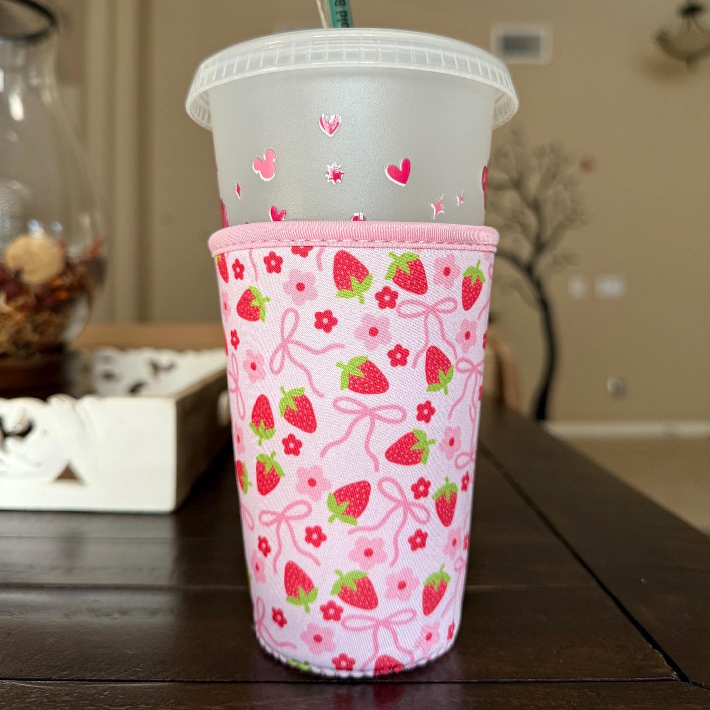 Strawberry Bow Iced Coffee Sleeve – Medium Neoprene Drink Holder
